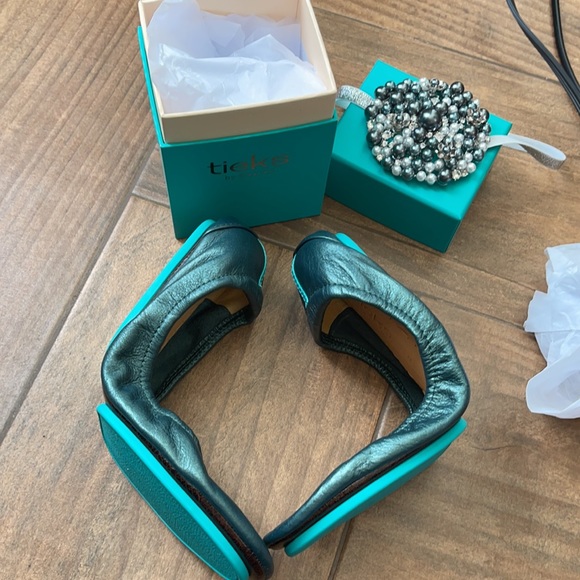 Tieks Tahitian peal color size 8 New in box - Picture 4 of 4